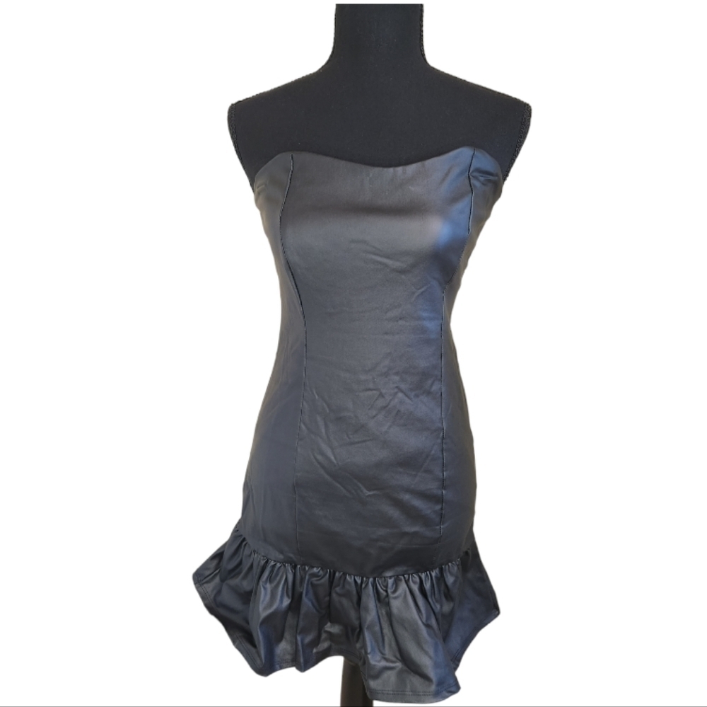 FASHION NOVA faux leather strapless mini dress black size medium